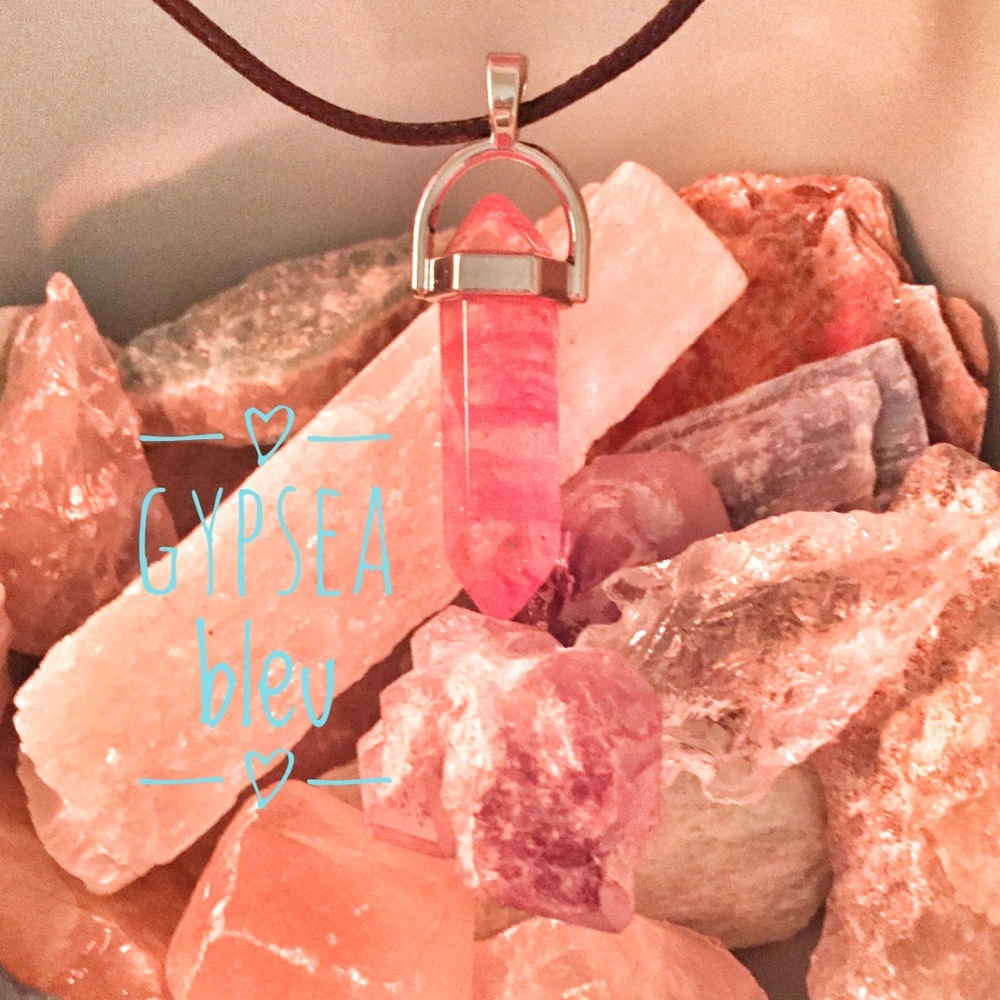 Rose Quartz Pendant 🌴